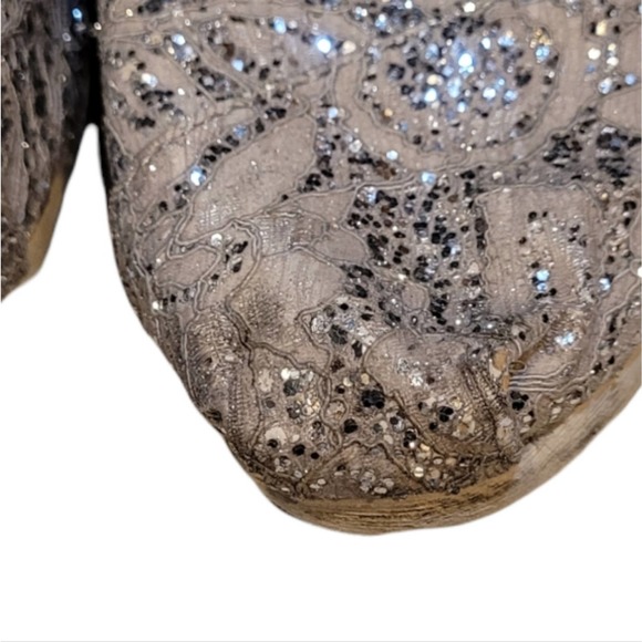 Toms Silver Floral Lace Sequin Flats Size 7 - Picture 8 of 8